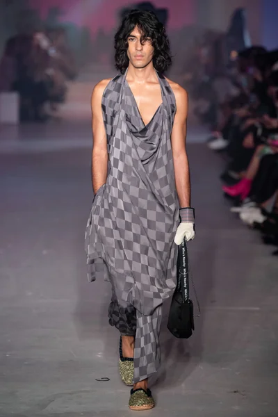 Look 54